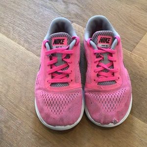 Nike Girls Free Run Girls Pink Shoes-Size 1.5